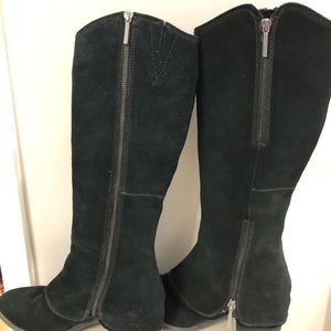 Black suede knee high boots Donald Pilner 7.5